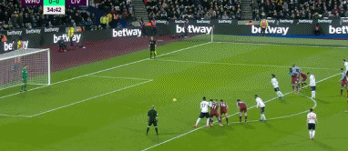 欧冠MVP遭降薪50万！31岁朱婷被列离队名单