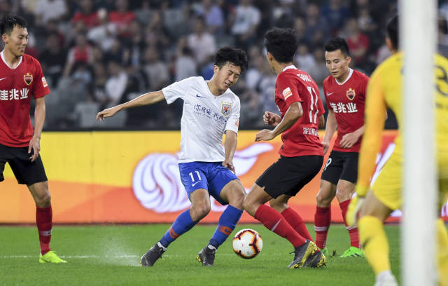 云顶之弈14.24版本更新三位奥术传奇回归，6费超强单位引领新战潮