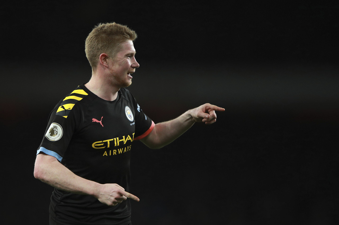 乔丹若非第二次退役能否实现四连冠？揭秘他第六冠几乎单核带队的传奇历程