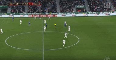 詹姆斯末节13分 正负值高于字母哥