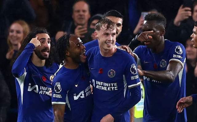 [NBA]面对罗林斯 东契奇转身三分命中